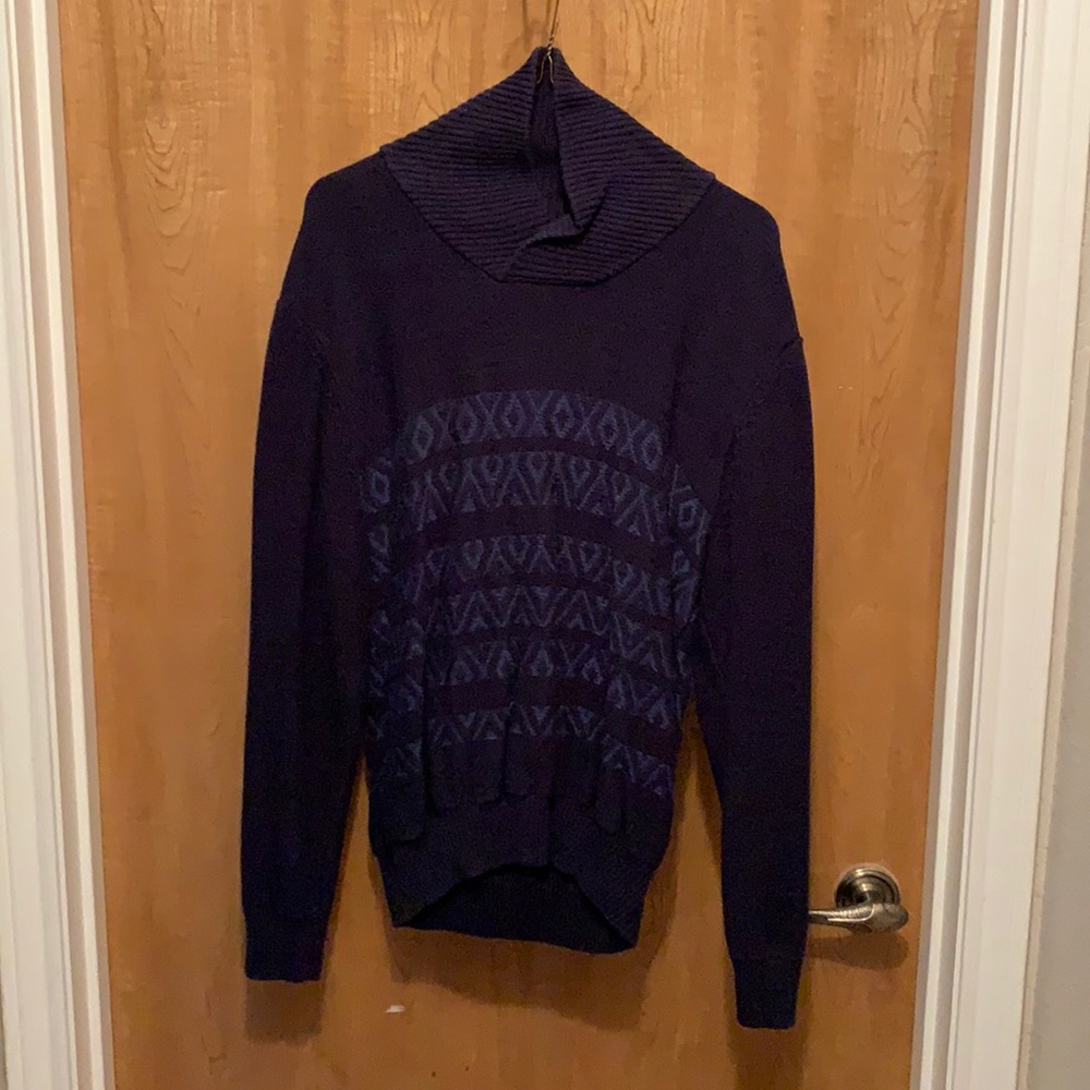 Van Heusen v-neck style sweater